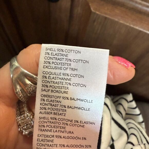 Anthropologie Black and White Boxy Muscle Tee - Picture 7 of 12